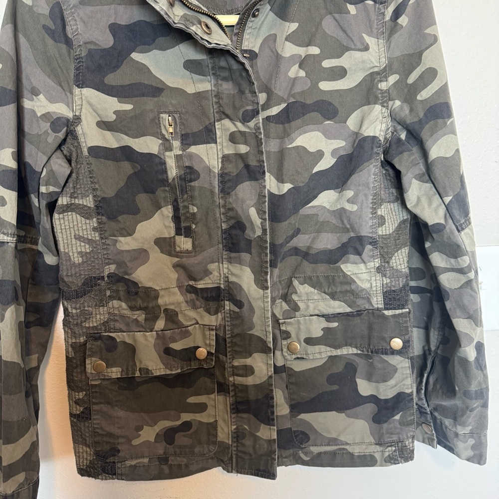 Love Tree Green Camouflage Utility Jacket - Picture 2 of 11